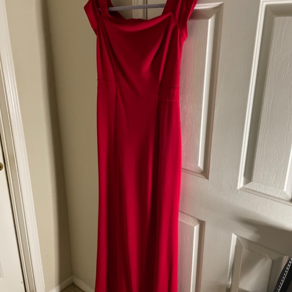 Lady In Red - Picture 2 of 3